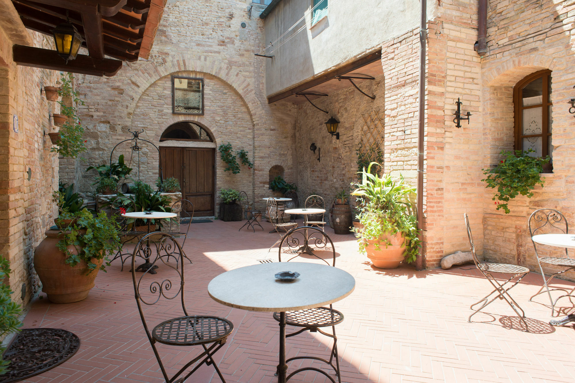 Residenza D'Epoca Palazzo Buonaccorsi Hotel San Gimignano Exterior photo